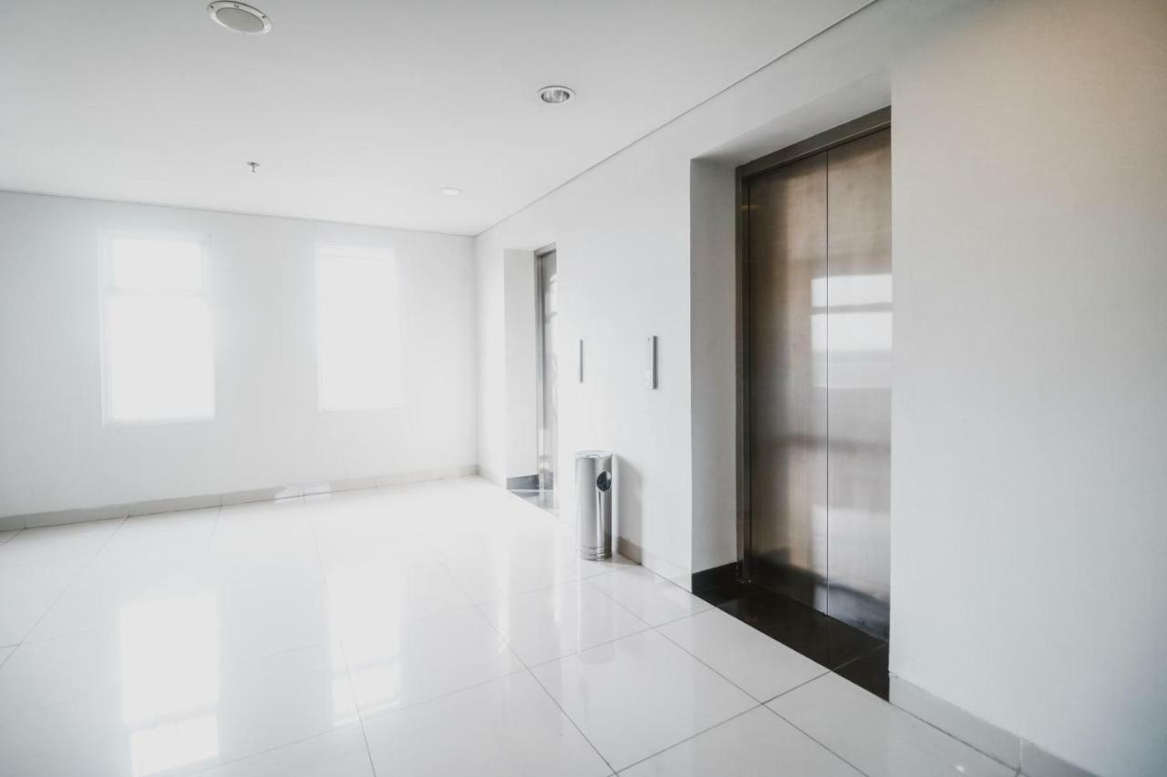 Reddoorz Apartment Near Summarecon Mall Serpong Tangerang Exterior foto